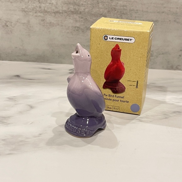 Le Creuset Pie Bird Funnel - Picture 6 of 6